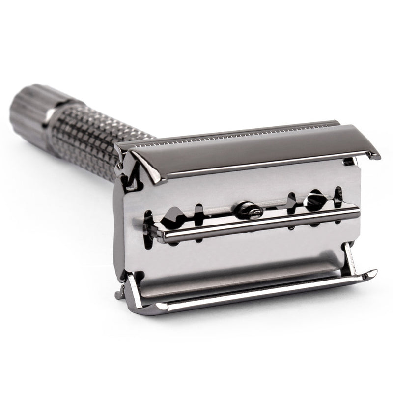 QSHAVE 8.7cm Short Handle Classic Safety Razor with 5 blades as gift Gunblack RD269